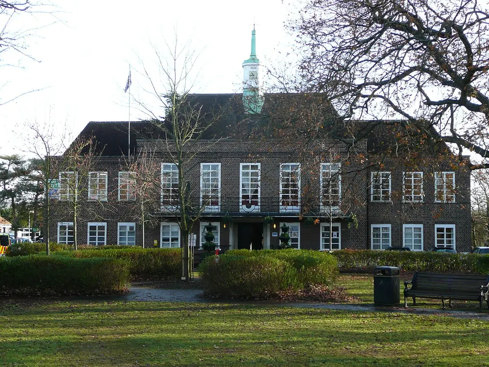 The red brick front of the old Town Hall in Beaconsfield Old Town